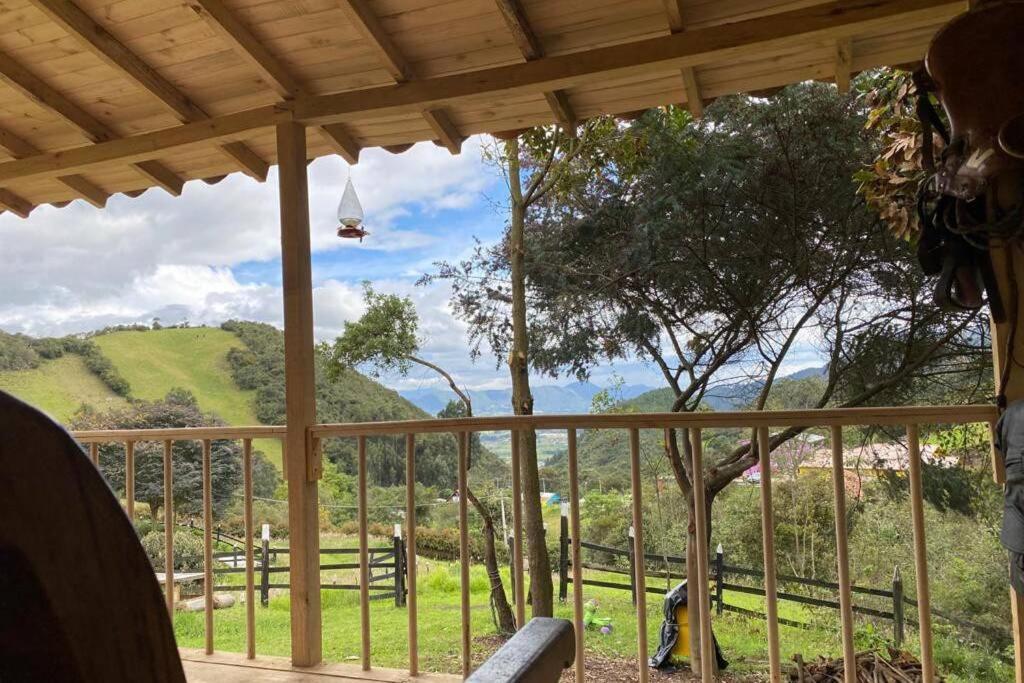 Un Refugio En Las Montanas De Tabio Villa Bagian luar foto