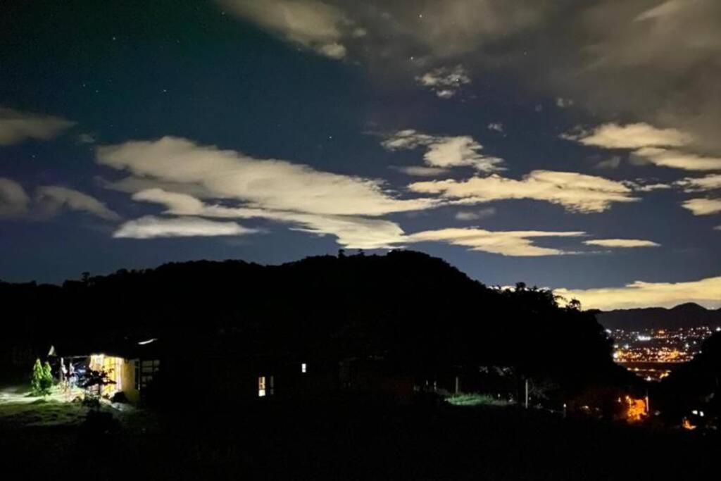 Un Refugio En Las Montanas De Tabio Villa Bagian luar foto