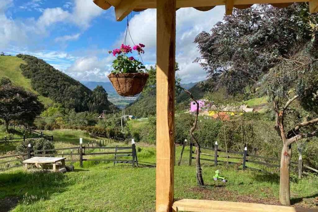 Un Refugio En Las Montanas De Tabio Villa Bagian luar foto