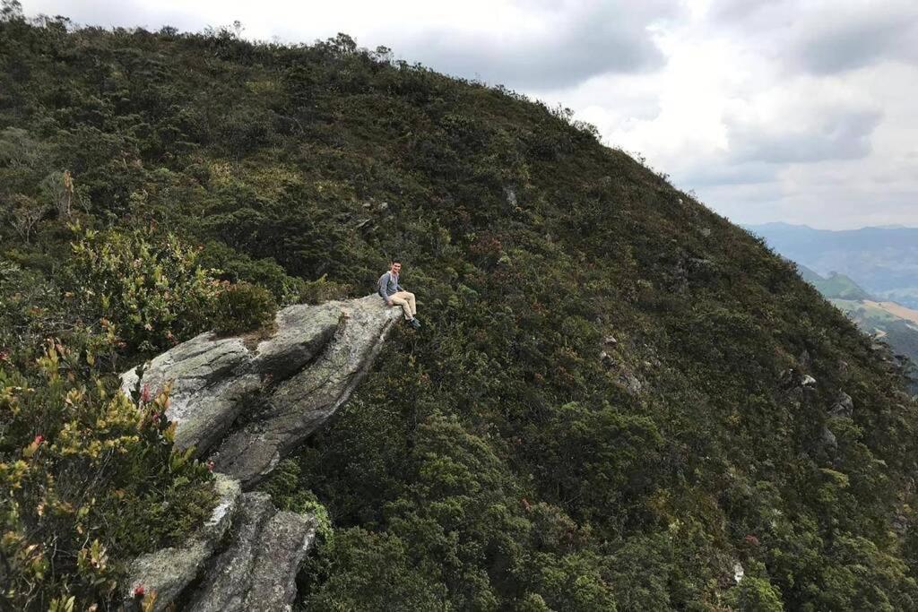 Un Refugio En Las Montanas De Tabio Villa Bagian luar foto