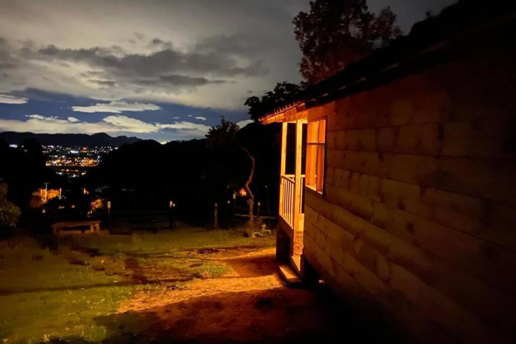 Un Refugio En Las Montanas De Tabio Villa Bagian luar foto